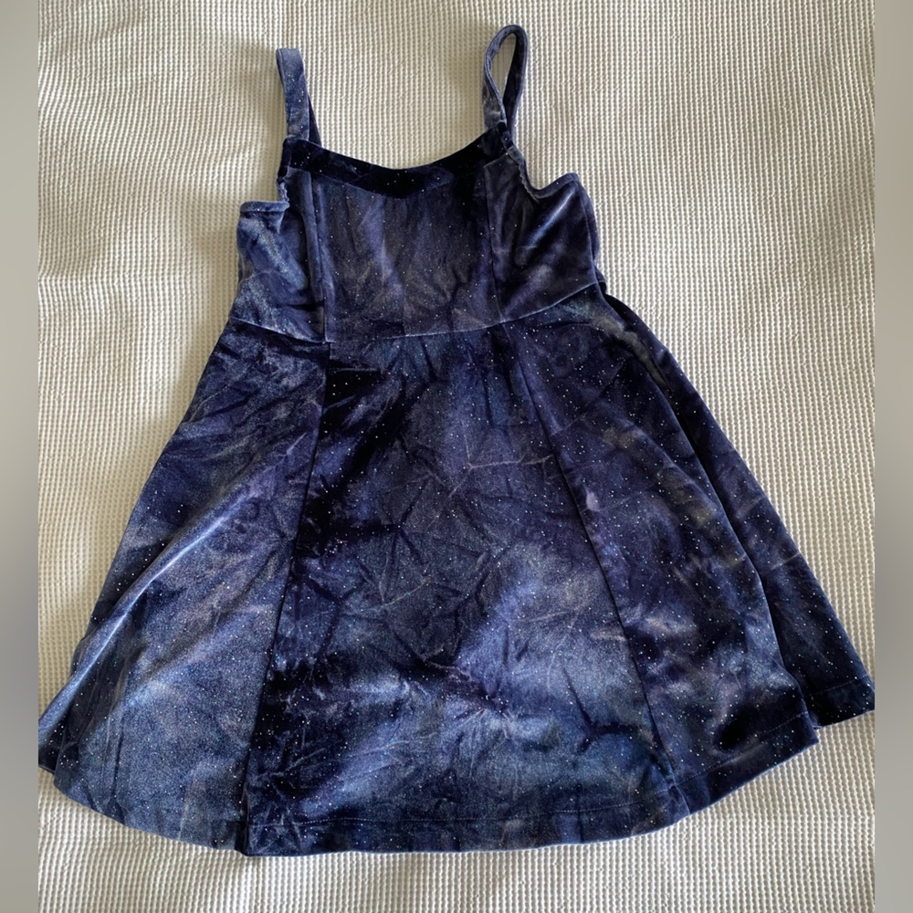 3 for 15$! Justice Blue Velvet Sparkle girl’s swing dress. Size 7/8.